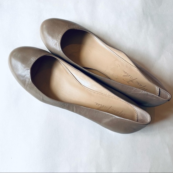 Marc Fisher Low Block Heels - Picture 2 of 6